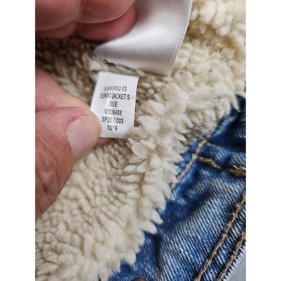 Old Navy Denim Trucker Jacket Women's Size Medium Blue Sherpa Lined Jean Coat - Picture 6 of 9